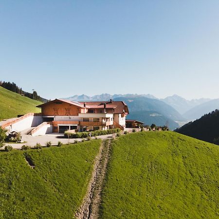Almresidenz Unterrain -1 Km By Car Distance Ski Slopes Kronplatz Olang Экстерьер фото