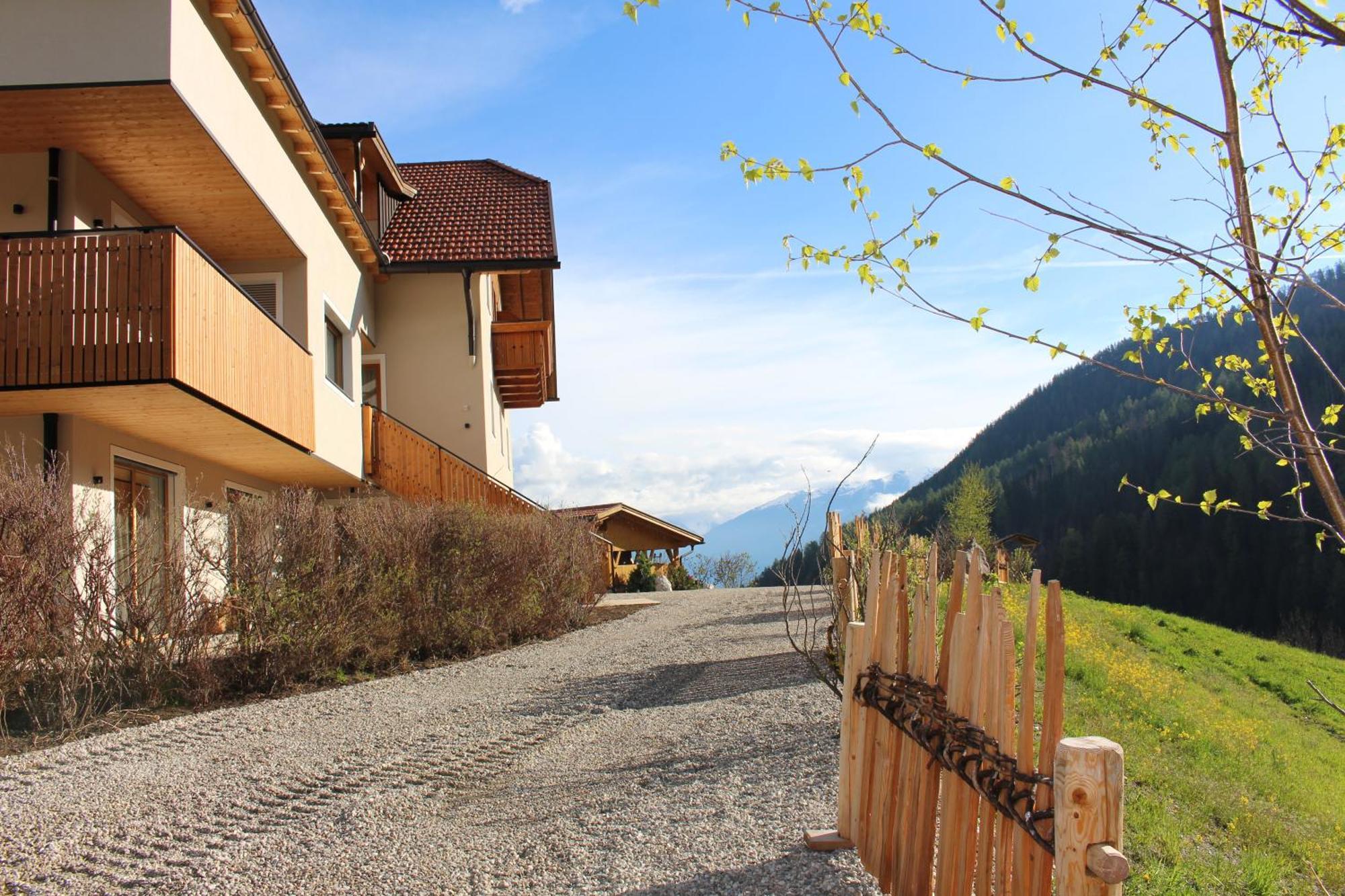 Almresidenz Unterrain -1 Km By Car Distance Ski Slopes Kronplatz Olang Экстерьер фото